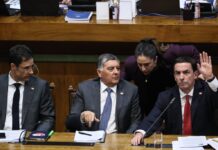 Acusación constitucional contra ministro Rabat toma fuerza tras su interpelación en la Cámara por beneficios penitenciarios